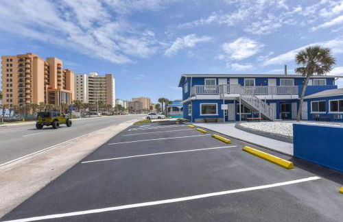 Modern King Suite #12 - Steps to Beach - Foto 48