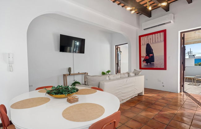 Otium Rentals Penthouse w 2 Terraces - Photo 39