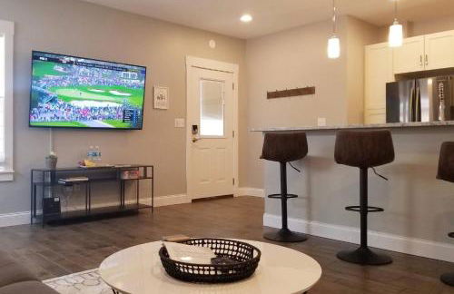 2nd Street -Deck Suite (back entrance) - Foto 11