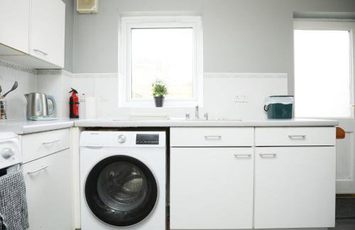 Palmers Place By N And N Stays Worker Friendly Accommodation in Bradley Stoke with private parking and fast WIFI, Long Stays Welcome - Foto 27