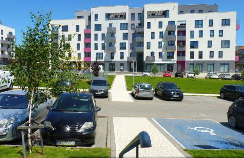 Apartament Glatz - na Letniej, Kłodzko, winda, garaż podziemny, balkon z widokiem na góry - Foto 19