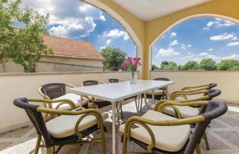 Four-Bedroom Holiday Home In Miljevci - Foto 5