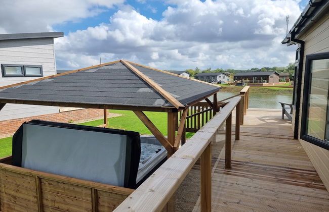 Luxury 2-bed Lodge in Routh, Hottub & Pet Friendly - Foto 17