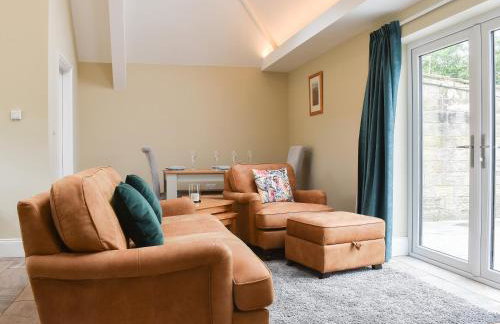 The Cottage At Stainsacre Hall - Photo 11