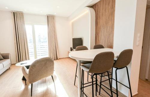 Elea Luxury Apartments - Photo 2