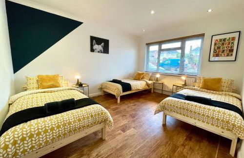 Lovely house in a great location with Parking, WiFi & Smart TV - Near Poole & Bournemouth - Foto 8