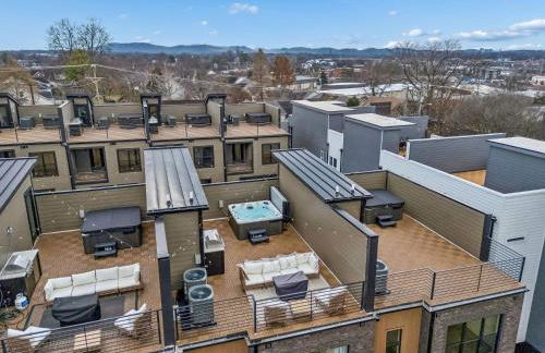 Modern Multi-Level Retreat with Rooftop Hot Tub - Foto 69