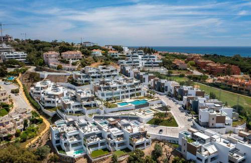 Luxury Apartment next to Golf Course in Marbella - Photo 37