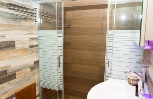 Luxurious & cozy down town home 82’ - Foto 21