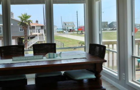 Zachary Beach House, Ocean views & walk to beach! - Foto 26