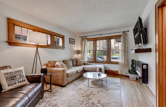 Grand Residence - Photo 13