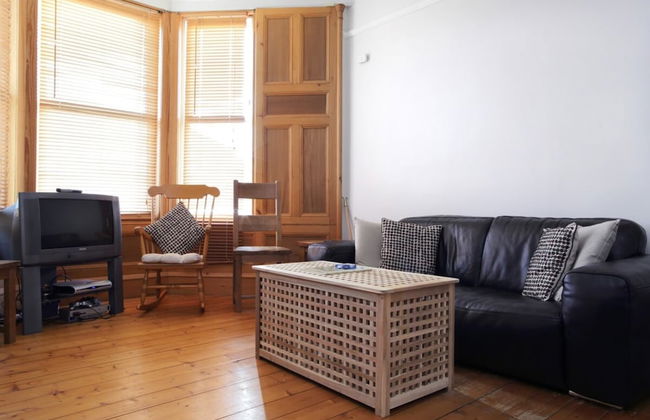 Central and Spacious 2 Bedroom Flat With Garden - Foto 16
