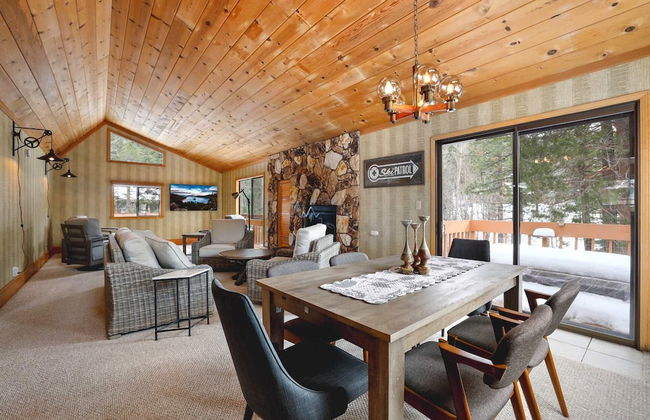 Tahoe Forest Chalet 3BR House w/ Mountain Views - Foto 44