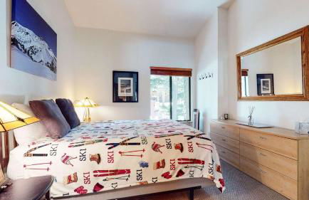 Escape to The Summit - Pool & HT Next Door - Foto 24