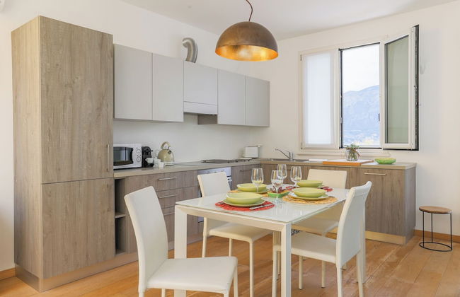 Lakefront Contemporary - Foto 16