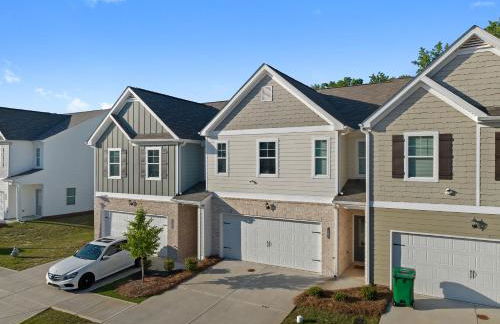 Beautiful New Townhome 25 mins from Metro Atlanta - Foto 1