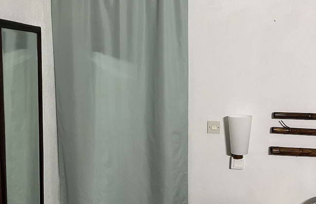 Villa with Heated Pool - Photo 7