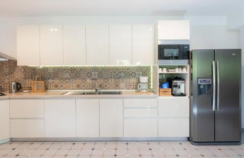 Villa Eleona with private pool and garden - Photo 29