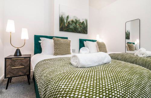 Contractor Friendly - Sleeps 7 - Fast WiFi - Near A50 - Foto 28