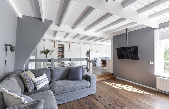 Luxuriously Restored Farmhouse With Trendy Interior Close to sea and Forest - Foto 47