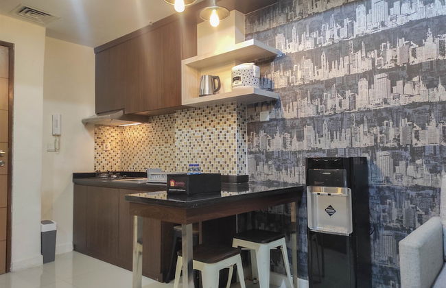 Chic And Cozy 2Br At Vida View Apartment - Foto 2