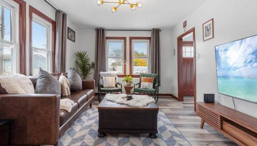 Renovated 6BR 2BA AC home and Game Room - Foto 1