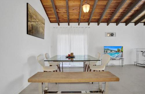 Central Stunning Villa with Heated Pool Cabana - Foto 13