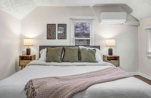 New Renovated 1BR with King Modern Comfort - Foto 12