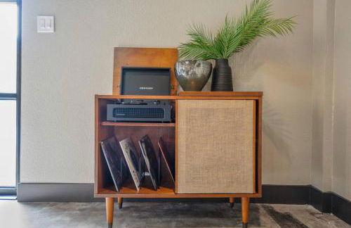 Maltby Motors 2 - Picture Perfect OG Loft near HOU - Foto 16