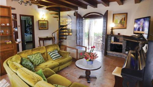 Cozy Home In Palafolls - Foto 2