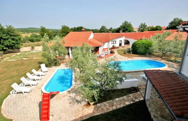Splendid Poreč Holiday Home With Swimming Pool - Foto 37