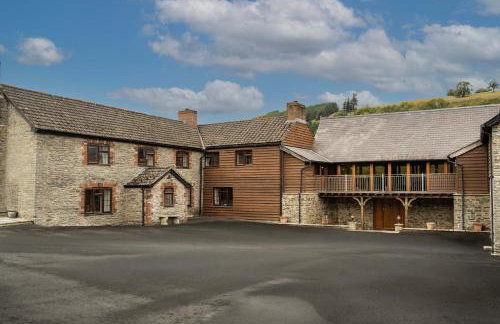 Stud Farm House - Photo 16