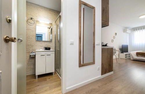 Deluxe VII - Ferga Suites - Photo 16