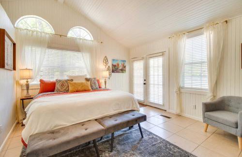 Charming Mountain Home Retreat Walk to Marina! - Foto 19