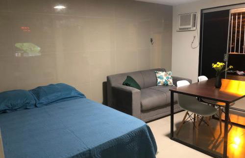 Flat Aju - Um jeitinho especial de se hospedar em Aracaju. Uma verdadeira suíte master todo mobiliado no capricho só para você. - Foto 16