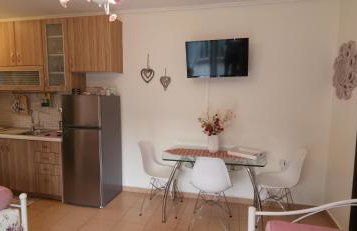 Iris Deluxe Suites 1 - Photo 32