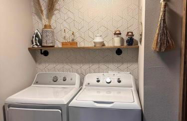 Sunset Serenity 5 Bedroom, Private Lake, Hot Tub - Foto 39