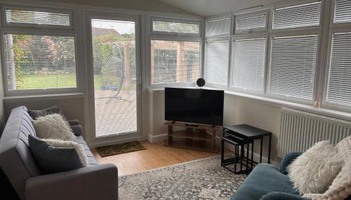 The Corner House, 36, Broadway Road, - Foto 4