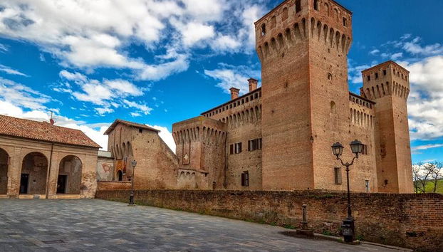 Tour giornaliero in treno e bicicletta da Bologna: vigneti e fortezze - Foto 3
