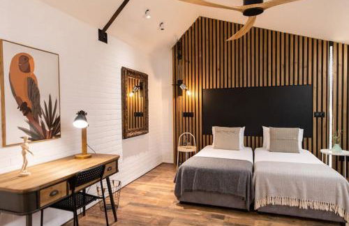 Dark Studio - Photo 1