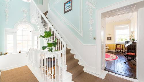 Stunning & spacious Georgian town house in St Neots town centre with parking - Foto 2, Lobby or reception