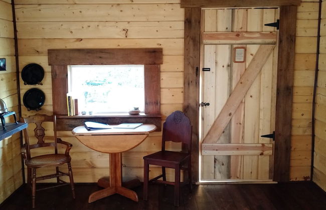 Blackburn Cabins - Photo 26