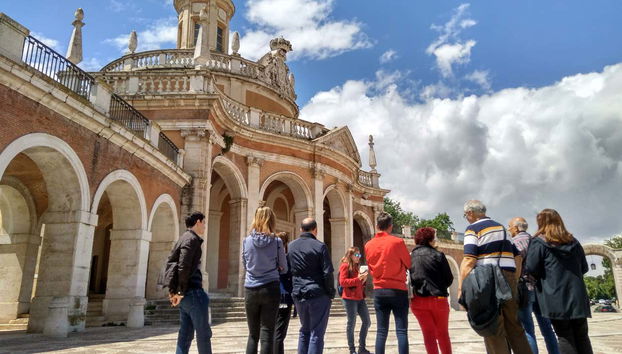 Visitando la Plaza de San Antonio ad Aranjuez