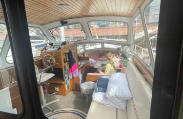 Süsses Motorboot - Bremen Überseestadt - Foto 9