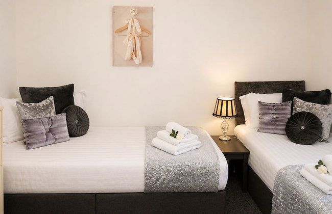 Falstaff Cottage, NEW HOT TUB, Sleeps up to 5, Stratford upon Avon - Foto 12