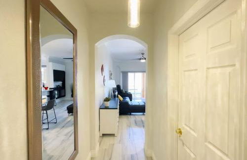 Modern 4BR Home in Regal Palms Resort near Disney - Foto 35