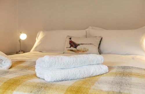 Character Townhouse in Town Centre & Superb Views - Foto 26