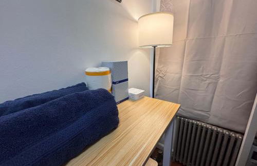 Room in Chelsea 2 with Kitchen - Shared Bathroom -5th Floor Walk-UP - Foto 13