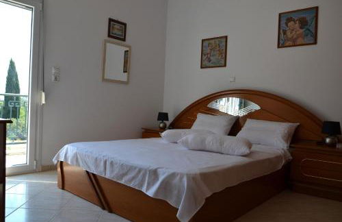Spacious 1 bedroom apartment 2 km to Pessada beach - Photo 23