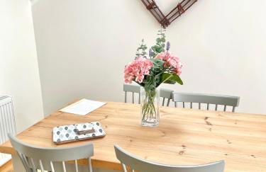 Wayside, Yorkshire Wolds Holiday Home, Sleeps 4, Parking - Foto 16